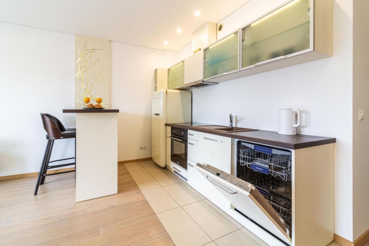 Cohost I Sunny Center Apt, Covered Parking, Balcony & Self Check-In Kaunas Ngoại thất bức ảnh