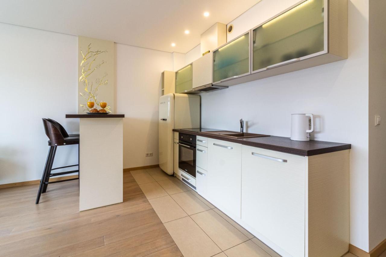 Cohost I Sunny Center Apt, Covered Parking, Balcony & Self Check-In Kaunas Ngoại thất bức ảnh